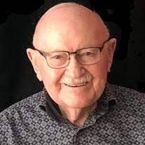 Louis Lichtenberg's Instagram, Twitter & Facebook