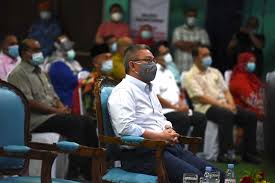 Adham baba fends off jabs on a tamer second day. Moh Assessing Risk Before Deciding On Klang School Closures Adham Codeblue