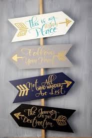 Diy Pallet Arrow Signs Ideas Picture Pallet Quotes On Pinterest Arrow Decor Crafts Save On Crafts