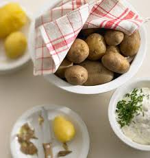 Pellkartoffeln Mit Quark Rezept Pellkartoffeln Mit Quark Pellkartoffeln Essen Und Trinken