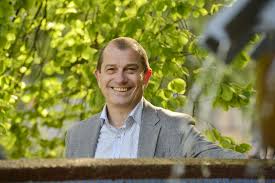 Rakušan a místopředsedkyně stan věra kovářová hn řekli, že michalik předsednictvu i celostátním výboru hnutí představil celé své portfolio včetně zdrojů příjmů. Do Ekonomiky Nalijeme Bilion Rika Kandidat Stan Na Ministra Veslav Michalik Denik Cz