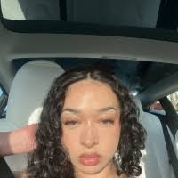 Edith Gomez's Instagram, Twitter & Facebook