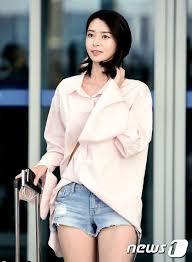 Hello Venus Nara Showcases Her Slender Legs Hello Venus Nara Slender