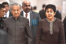 Datuk nor shamsiah binti mohd yunus is the governor of the central bank of malaysia from 1 july 2018 who replaces tan sri muhammad bin ibrahim. No Place For Rampant Corruption Greed Dr Mahathir Borneo Post Online