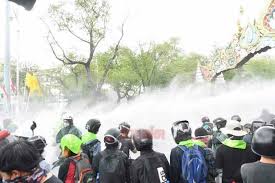 Jun 29, 2021 · รอง ผบ.ตร.เตือนกลุ่มผู้ชุมนุมนัดรวมตัว 3 ก.ค. Ecyvqpauw6ogsm