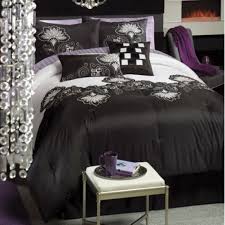 Esme Comforter Set From Midnight Velvet Scrolling Blossoms Make Design Magic On This Bold Bedding Www Midnightvelvet Com Home Home Decor Luxury Living