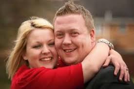 The mane man: Helena says 'I do' after boyfriend's proposal in a lion  costume