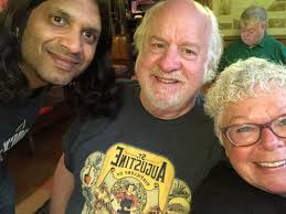 Iamjakehill plays osrs at Waffle House