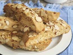 La Meilleure Recette De Biscotti Aux Amandes Recipe In 2020 Desserts Sweets Desserts Basic Scones