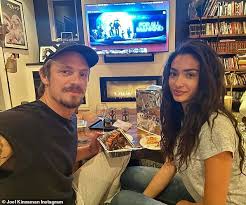 Busy was born elizabeth jean philipps in illinois, us. Kelly Gale Flaunts Her Cleavage And Chest In A Skinny Pink Bikini Oltnews
