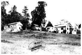 The Project Gutenberg eBook of Huntley A Mason Family Country House, by  Tony P. Wrenn.