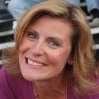 Holly Stout's Instagram, Twitter & Facebook