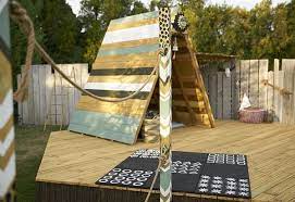 un terrain de jeux merveilleux terrain de jeux amenagement jardin cloture cabane jardin enfant