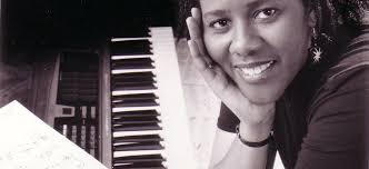 Born in Medicine Hat, Alberta, Kumiko Sakamoto is a devoted performer,  chamber musician, and pedagogue. Her commitment to fostering human  connection through art has led Kumiko to pursue a richly diverse career