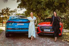 34 отметок «нравится», 4 комментариев — grupo all (@grupoall) в instagram: Claudia Leitte E Ivete Sangalo Trocam Trio Eletrico Por Audi Eletrico Em Carnaval Online Exame