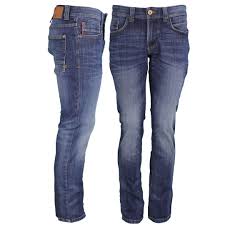 83% cotton, 15% polyester, 2% elastane. Camel Active Herren Jeans Hose Houston Denim Blau 9z55 488445 42