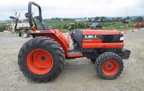 Kubota L3710 Tractor