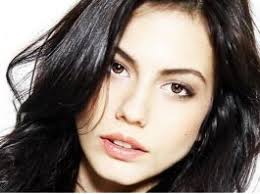 Biography aras bulut iynemli was born in istanbul, turkey on august 25, 1990. Aras Bulut Iynemli Kac Kilo Boyu Kac Nereli Kac Yasinda Sevgilisi Kimdir Unlu Detay