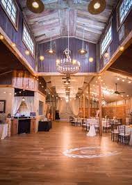 Houston Venues Lakeside Rustic Barn Ballroom Wedding Venue Houston Rustic Wedding Venues Ranch Style Weddings