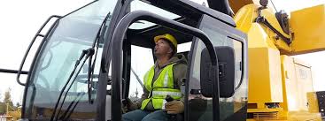 How much pay does a tower crane operator get? Crane Operators And Their Team Associated Training Services