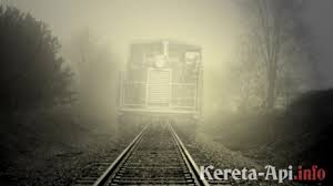 Dan kini setelah film sang bocah sihir dengan luka berbentuk sambaran kilat di dahinya berakhir, cerita kereta api hogwarts itupun berakhir. Misteri Kereta Hantu Di Stasiun Manggarai Info Kereta Api