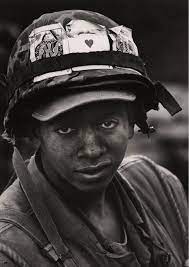 David douglas duncan, one of the most celebrated combat photographers of the 20th century, died yesterday in france, according to the new york times. David Douglas Duncan S Career In Pictures Bbc News