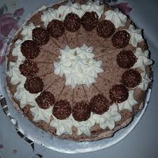 Roten tortenguss nach anweisung zubereiten. Ferrero Rocher Torte Von Bluemoon25 Chefkoch Rocher Torte Ferrero Rocher Torte Ferrero Rocher Kuchen