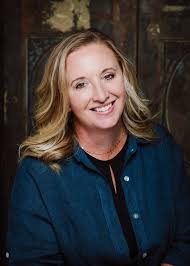 Young Notre Dame students help stranger in need