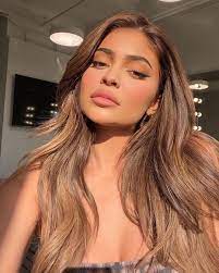 It is a common kitchen ingredient which is easily found on the shelves. Cinnamon Brown Hair Is The Coolest Trend For Fall Glamour