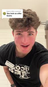 Replying to @Mílo @sasha allen #trans #fyp #19yearsyoung