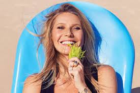 See more ideas about gwyneth paltrow, gwenyth paltrow, gwyneth paltrow style. Everything Gwyneth Paltrow Eats In A Day Gwyneth Paltrow S Diet