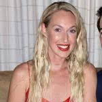 Amanda Lightcap's Instagram, Twitter & Facebook