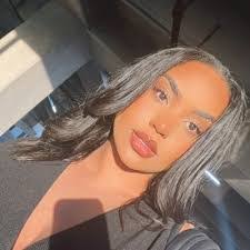 Amber Neff's Instagram, Twitter & Facebook