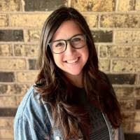 Vivian Garza's Instagram, Twitter & Facebook