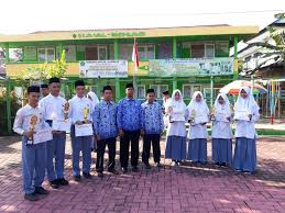 Kedua nya sudah punya aturan masing masing serta professional nya masing masing. Web Resmi Kanwil Kementerian Agama Provinsi Kalimantan Selatan