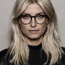 lena gercke so she does not look like this anymore anymore gercke lena lena gercke frisur pony frisur brille haare schneiden