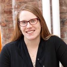 Jen Dillon's Instagram, Twitter & Facebook