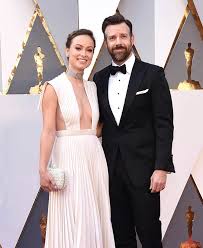 Harry styles and olivia wilde have been reported to be dating. Harry Styles Olivia Wilde Pda In Santa Barbara After Wedding Date Hollywood Life