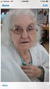 Dawn Maddox's Instagram, Twitter & Facebook