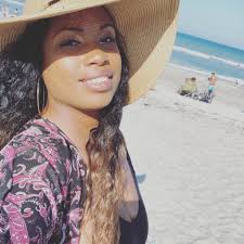 Good morning ladies. Thank you for the add. My name is Keshia, 51 living in  Houston,Texas; but born and raised in Brooklyn New York. Mother of 3 adult  children and 1 grandson.