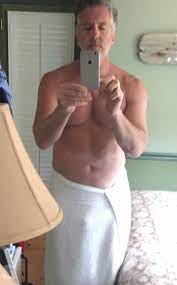 Dads Are Welcome on X: #dilf #muscledad t.coVWhNMIvGEc  X