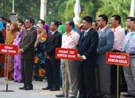 Malaysia four civil servants among 32 people detained at party in kl luxury hotel sunday, 06 jun 2021 09:24 pm myt a total of 32 individuals, including four civil servants, were detained after they were suspected of being involved in a wild party held at a luxury hotel in jalan pinang. Stop Sending Civil Servants To Sabah Malaysia Today