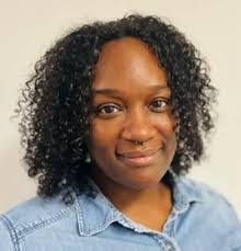 Tara Weathers's Instagram, Twitter & Facebook