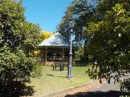 I took a wander around albert park for the first time, it was an affluent area in victorian times and it shows, some great examples to. Rotunda In Park Picture Of Maldon Visitor Information Centre Tripadvisor