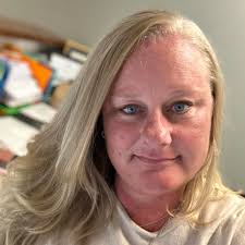 I am sad to post the death of my friend, Kathy Stutts. She passed away last  night about 11:00, at the Hospice House. Kathy worked for John Reynold's,  before leaving the company.