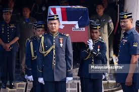 Meriam tersebut akan dioperasikan oleh tentera darat malaysia. Update Pesawat Hawk Tudm Terhempas 2 Pilot Terbunuh Carigold Forum