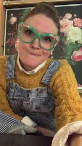 Art teacher ootd #overalls #teacherlife #thriftedfashion #allbirds