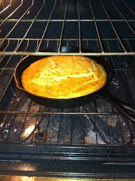 Our Family Recipe For Cornbread I Use 2 Cups Of Self Rising Corn Meal 1 Cup Of Self Rising Flour 1 Egg 1 Cup Of Milk Or Food Corn Bread Recipe Recipes