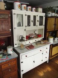 Love This Vintage Kitchen Cabinets Vintage Kitchen Hoosier Cabinets