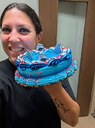 Bday during shark week obvi called for a shark cake 🤭🥳